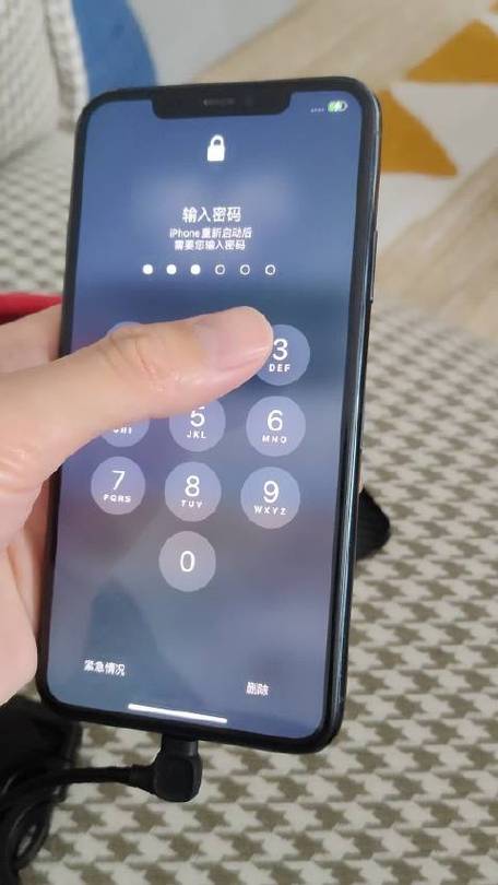 iPhone6屏幕断断续续失灵,怎么办?