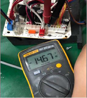 海尔热水器报e1故障码